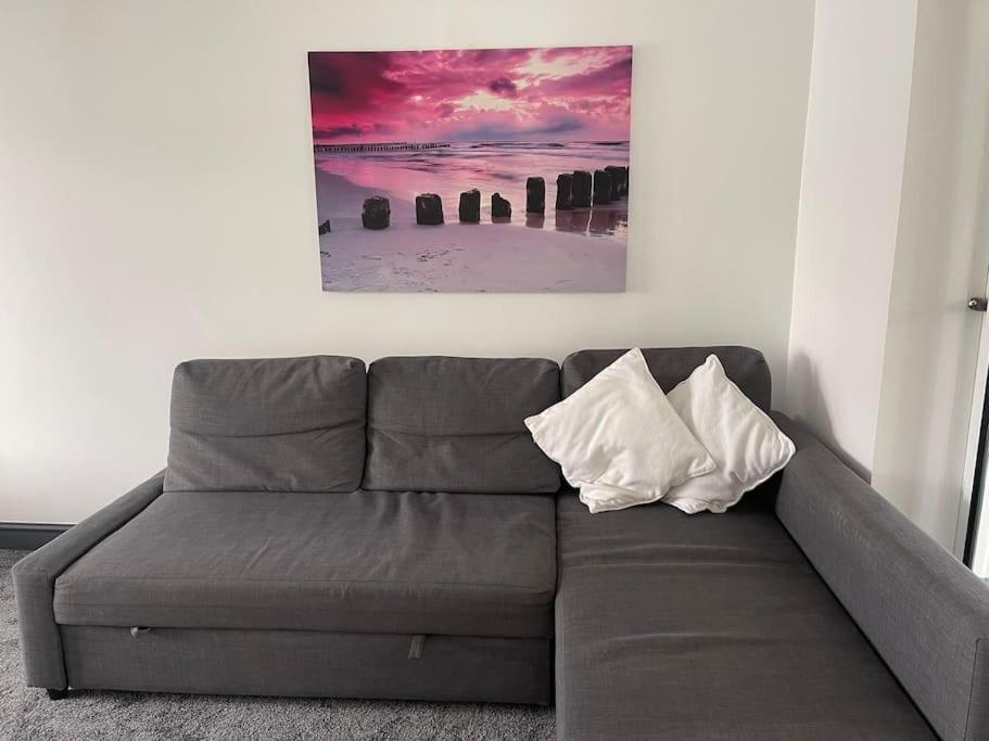 Green Haven Villa - 4Br Spacious House With Hot Tub, Ample Parking, Air Condition, Wifi, Netflix, Patio & Garden Kidlington Eksteriør billede
